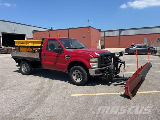 Ford F-250 Sniego peiliai ir valytuvai