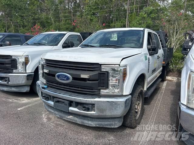 Ford F-250 Platformos/ Pakrovimas iš šono