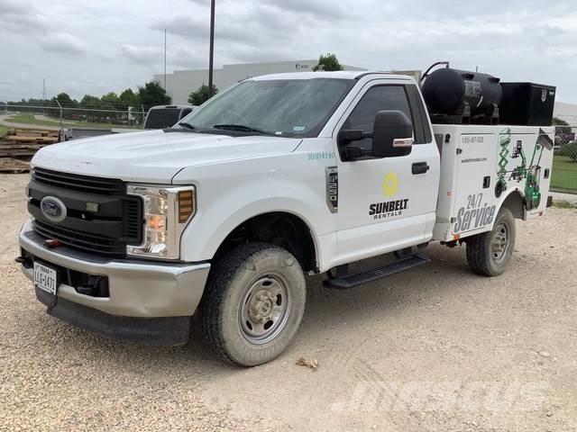 Ford F-250 Visuotinės / bendrosios paskirties automobiliai