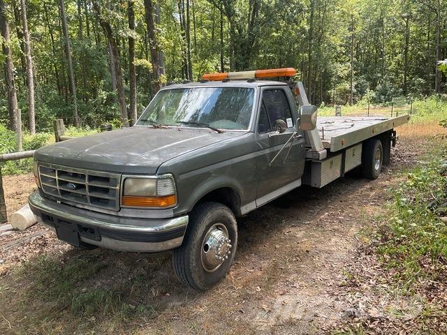Ford F-250 Pagalbos kelyje automobiliai