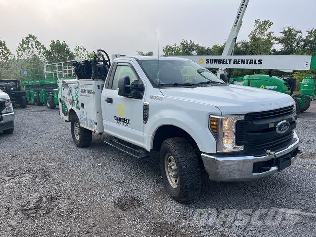 Ford F-250 Visuotinės / bendrosios paskirties automobiliai