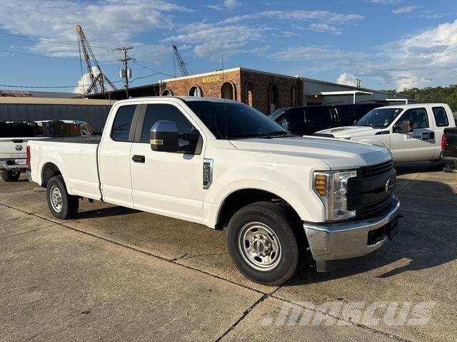 Ford F-250 Kita