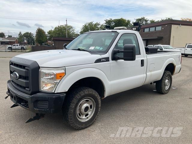 Ford F-250 Pikapai / Bortiniai sunkvežimiai