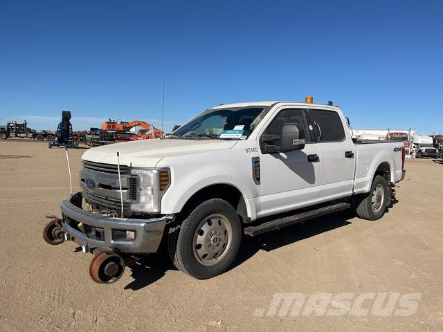 Ford F-250 Pikapai / Bortiniai sunkvežimiai