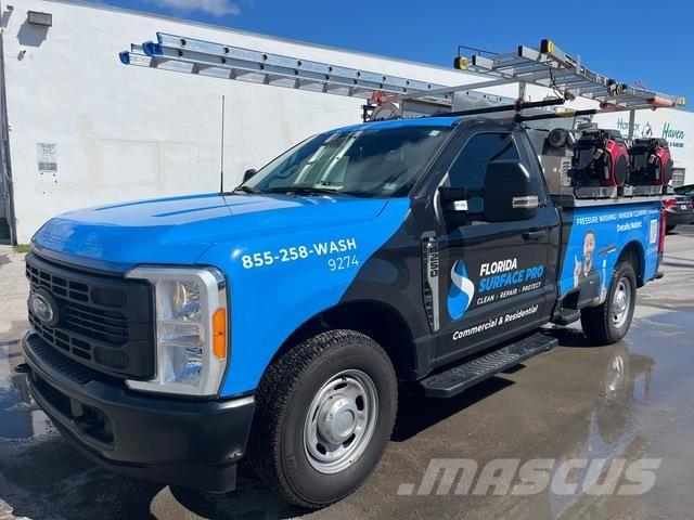 Ford F-250 Statyba - Kita