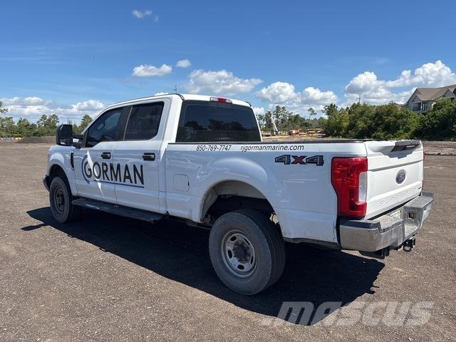 Ford F-250 Pikapai / Bortiniai sunkvežimiai