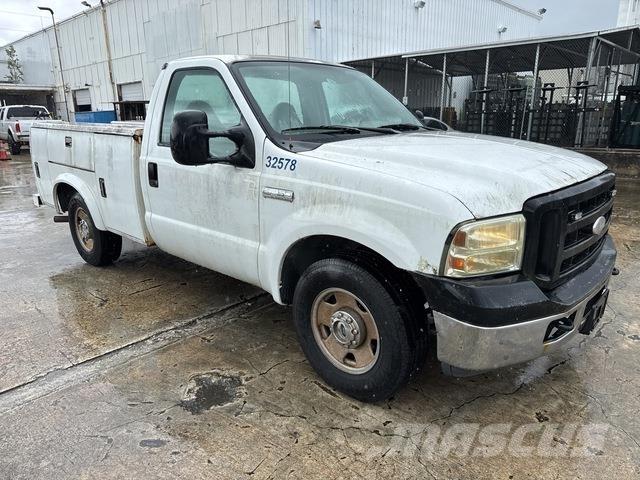 Ford F-250 Pikapai / Bortiniai sunkvežimiai