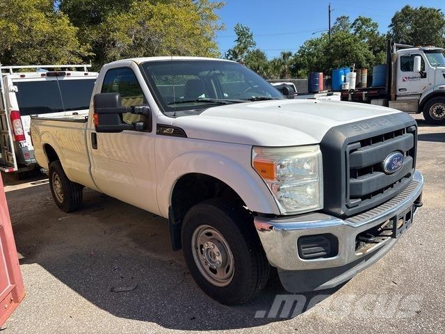 Ford F-250 Pikapai / Bortiniai sunkvežimiai