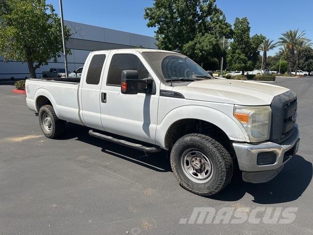 Ford F-250 Pikapai / Bortiniai sunkvežimiai
