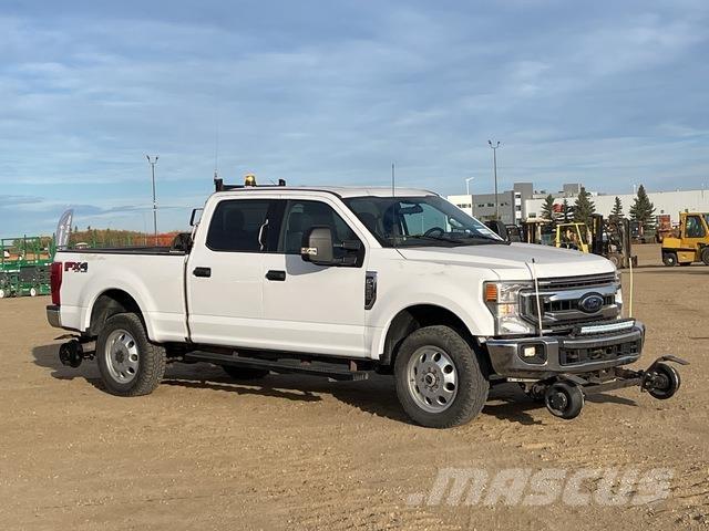 Ford F-250 Pikapai / Bortiniai sunkvežimiai