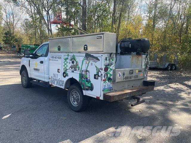 Ford F-250 Visuotinės / bendrosios paskirties automobiliai