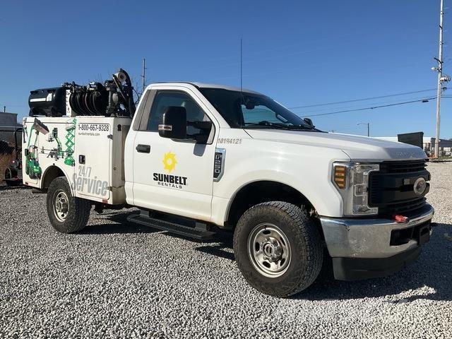 Ford F-250 Visuotinės / bendrosios paskirties automobiliai