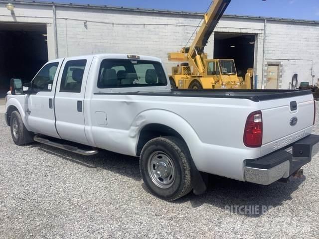 Ford F-250 4x4 Kita