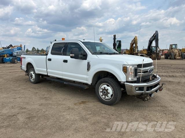 Ford F-350 Pikapai / Bortiniai sunkvežimiai