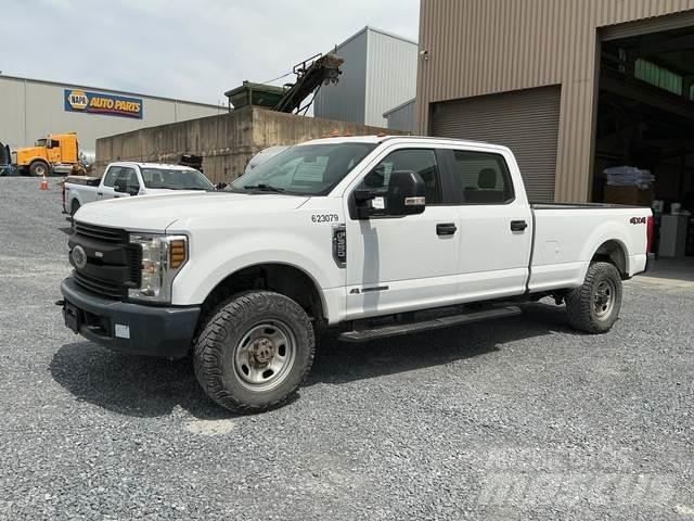 Ford F-350 Kita