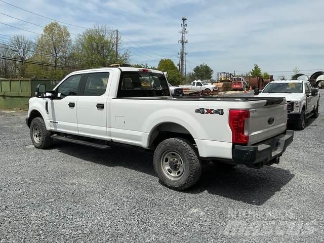Ford F-350 Kita