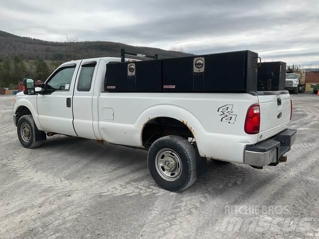 Ford F-350 Kita