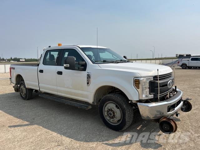 Ford F-350 Pikapai / Bortiniai sunkvežimiai