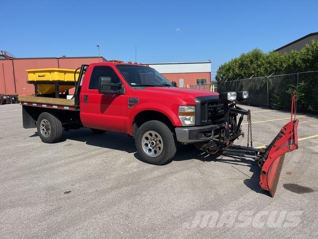 Ford F-350 Sniego peiliai ir valytuvai