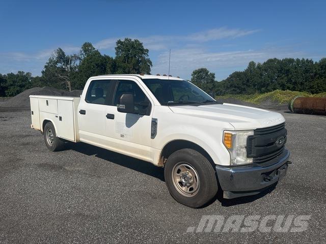 Ford F-350 Visuotinės / bendrosios paskirties automobiliai