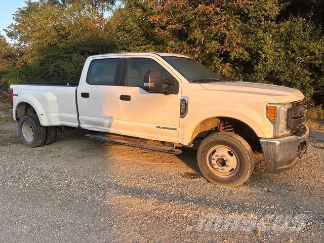 Ford F-350 Pikapai / Bortiniai sunkvežimiai