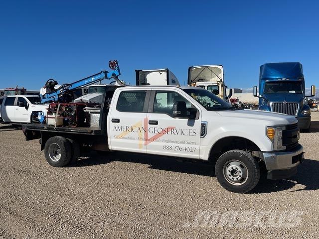 Ford F-350 Mobilūs gręžimo bokštiniai sunkvežimiai