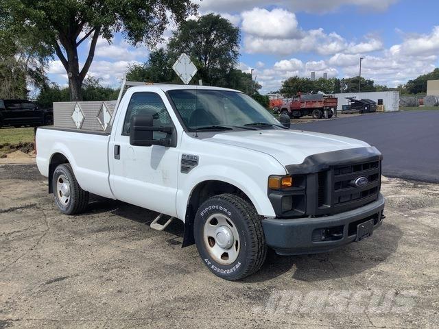 Ford F-350 Pikapai / Bortiniai sunkvežimiai