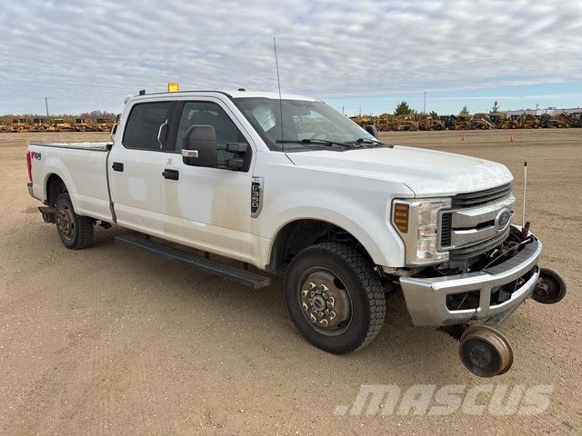 Ford F-350 Pikapai / Bortiniai sunkvežimiai