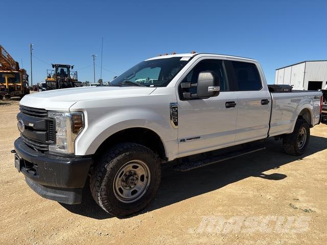Ford F-350 Pikapai / Bortiniai sunkvežimiai