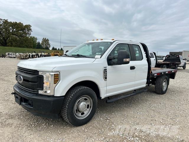 Ford F-350 Platformos/ Pakrovimas iš šono