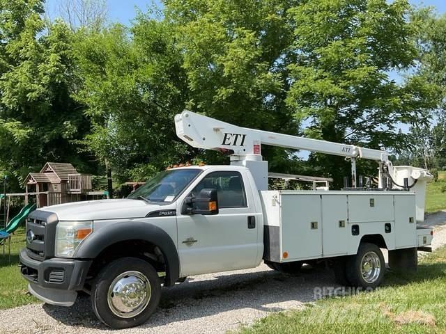 Ford F-450 Ant vilkikų montuojamos kėlimo platformos
