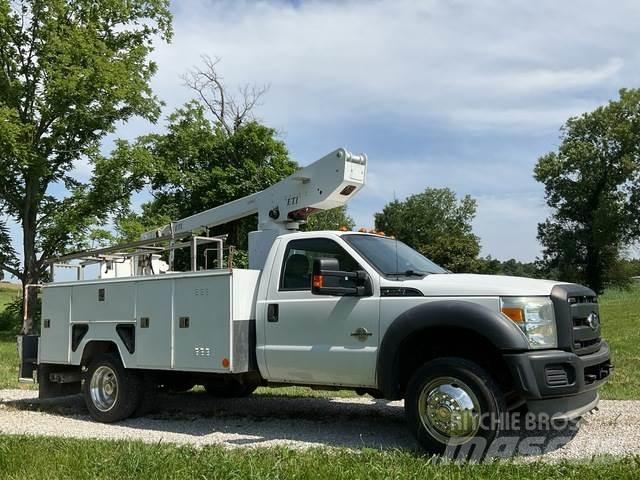 Ford F-450 Ant vilkikų montuojamos kėlimo platformos