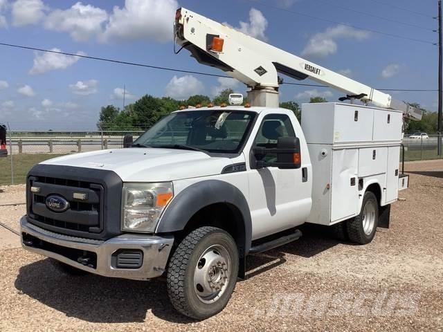 Ford F-450 Ant vilkikų montuojamos kėlimo platformos