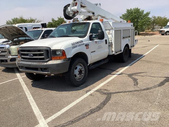 Ford F-450 Ant vilkikų montuojamos kėlimo platformos