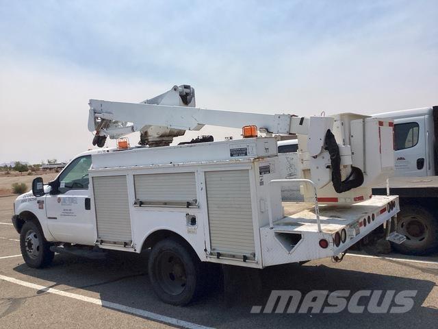 Ford F-450 Ant vilkikų montuojamos kėlimo platformos