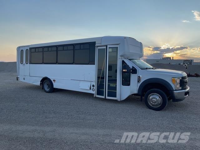 Ford F-550 Lengvieji automobiliai