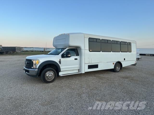 Ford F-550 Lengvieji automobiliai