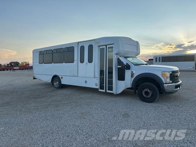 Ford F-550 Lengvieji automobiliai