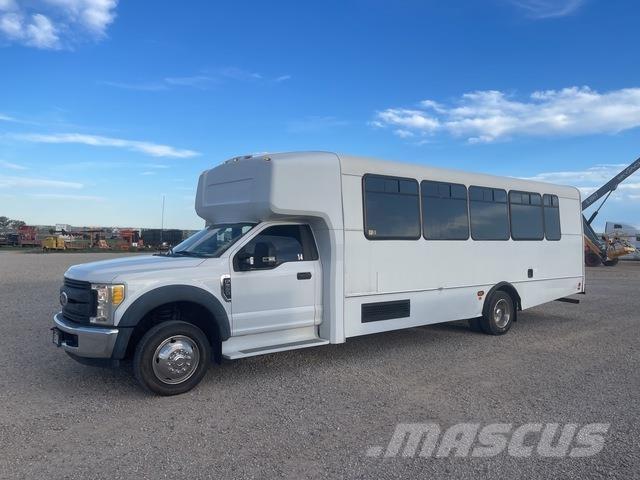 Ford F-550 Lengvieji automobiliai