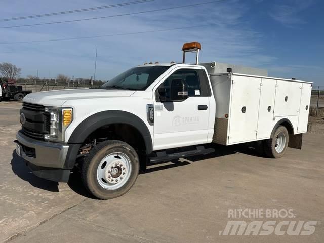 Ford F-550 Visuotinės / bendrosios paskirties automobiliai