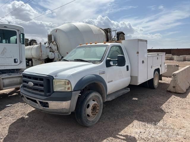 Ford F-550 Pikapai / Bortiniai sunkvežimiai