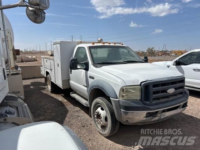 Ford F-550 Pikapai / Bortiniai sunkvežimiai
