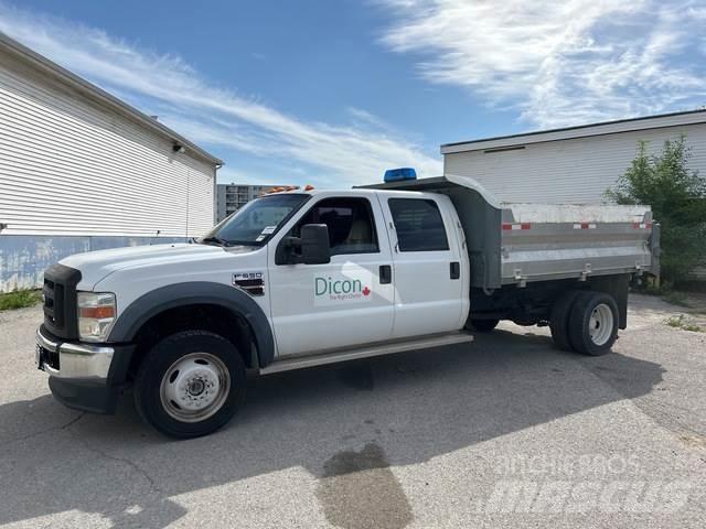 Ford F-550 Savivarčių priekabų vilkikai