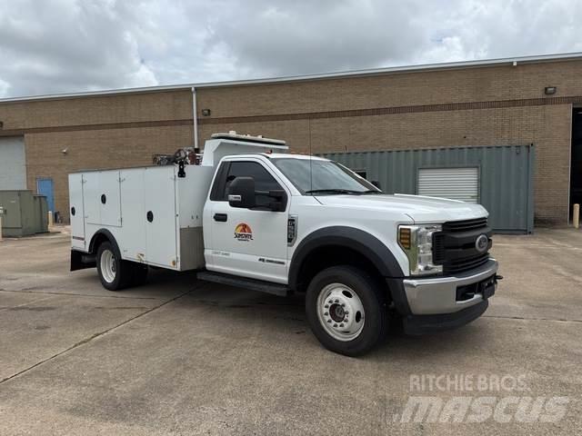 Ford F-550 Visuotinės / bendrosios paskirties automobiliai