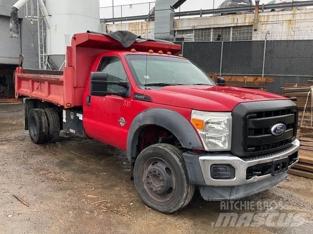 Ford F-550 Savivarčių priekabų vilkikai
