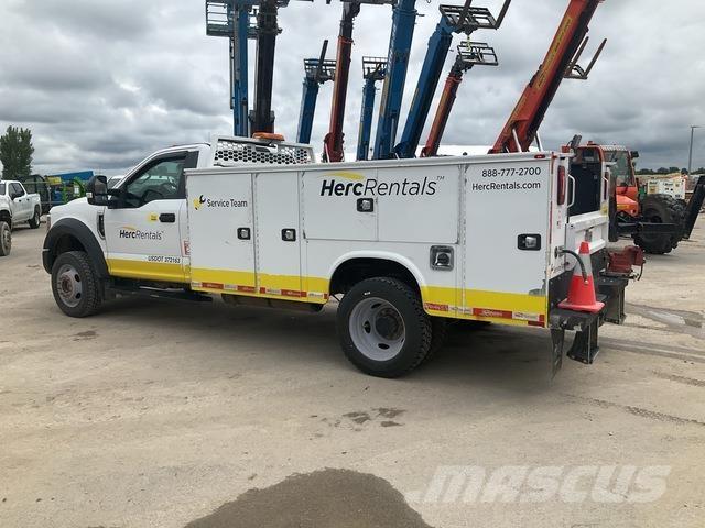 Ford F-550 Automobilinės cisternos