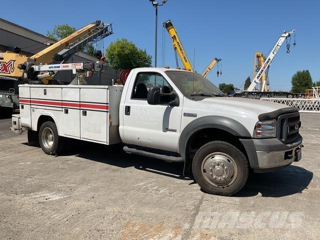 Ford F-550 Visuotinės / bendrosios paskirties automobiliai