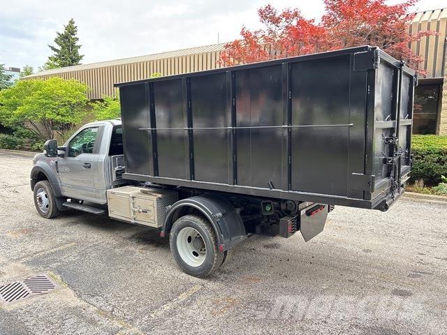 Ford F-550 Sunkvežimiai su keliamuoju kabliu