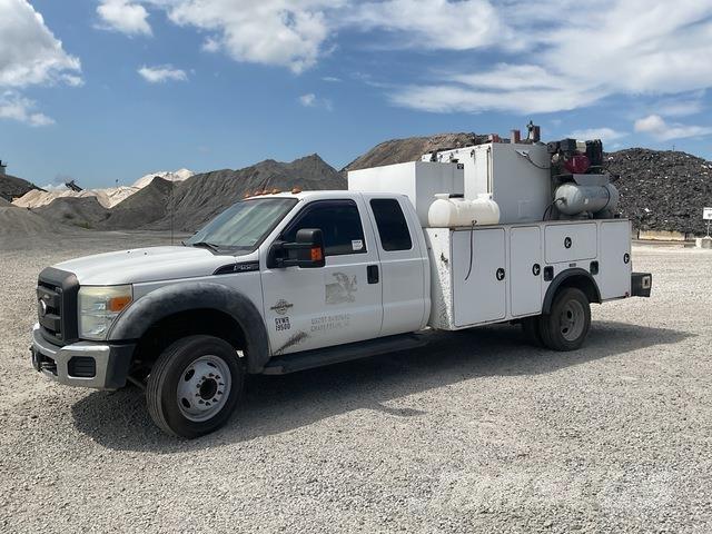 Ford F-550 Statyba - Kita