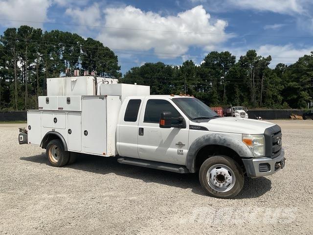 Ford F-550 Statyba - Kita
